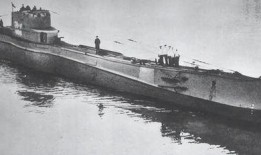 鹰号潜艇在线观看,深海征途，揭秘神秘潜艇传奇