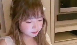 网红小娇妻吃瓜事件视频,揭秘背后惊人真相