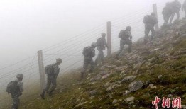 翻山越岭爆料新闻视频,揭秘新闻背后的惊险历程